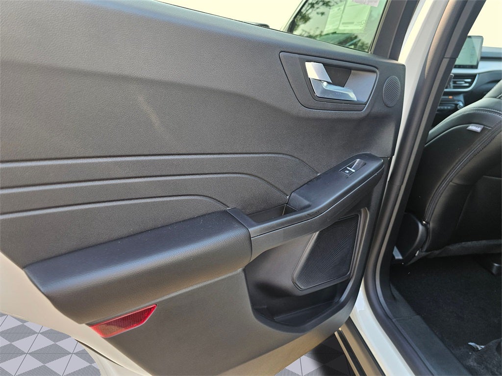 2025 Ford Escape Plug-In Hybrid Base