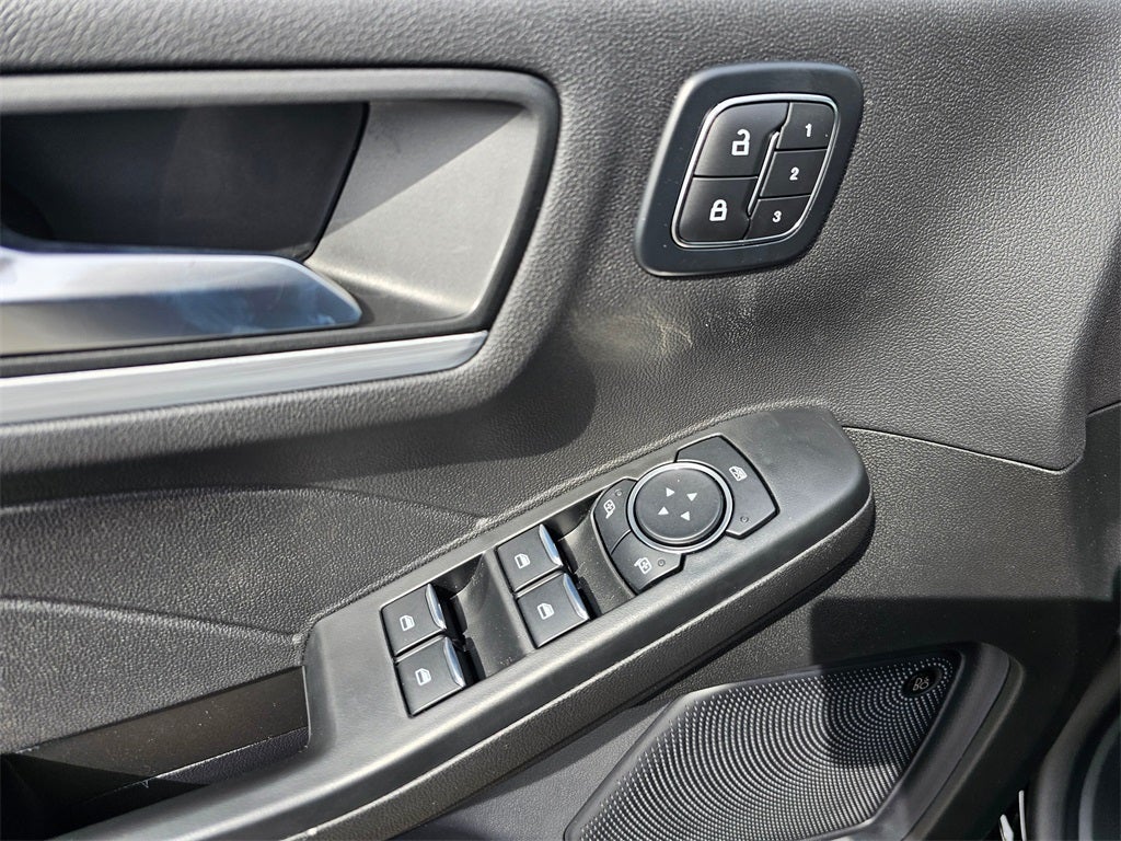 2025 Ford Escape Plug-In Hybrid Base