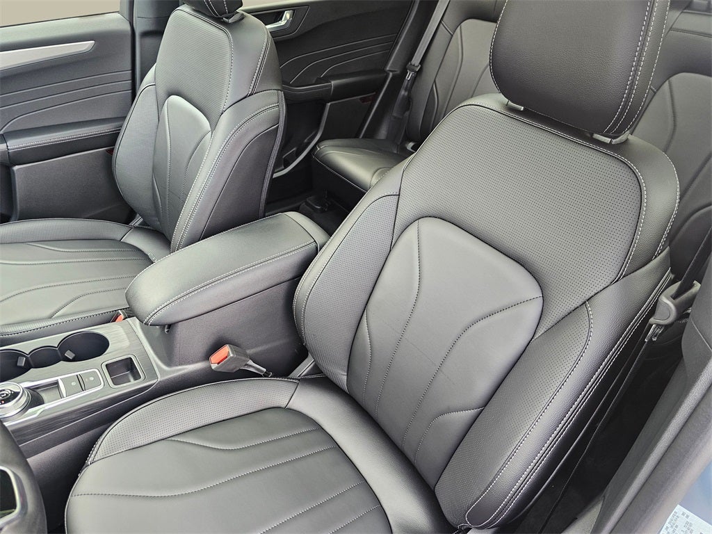 2025 Ford Escape Plug-In Hybrid Base