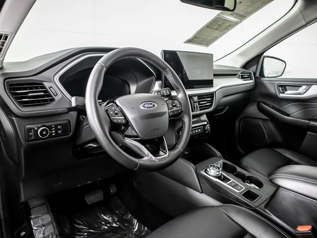 2025 Ford Escape Platinum