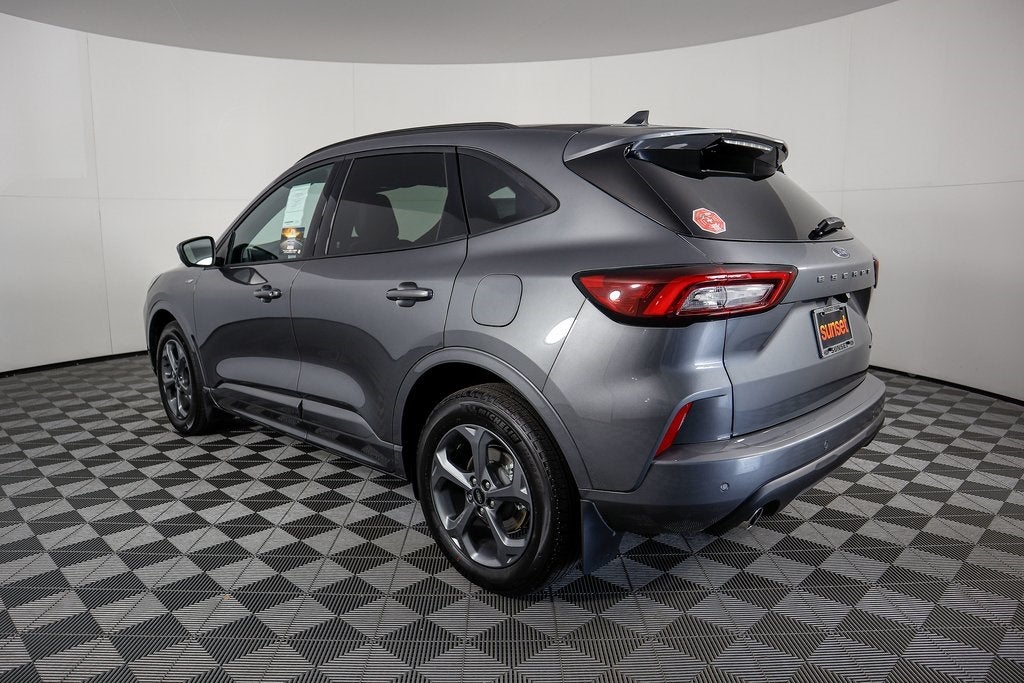 2023 Ford Escape Hybrid ST-Line Select