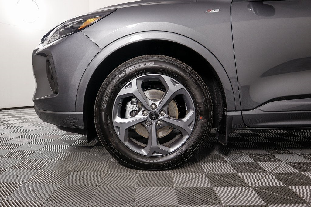 2023 Ford Escape Hybrid ST-Line Select
