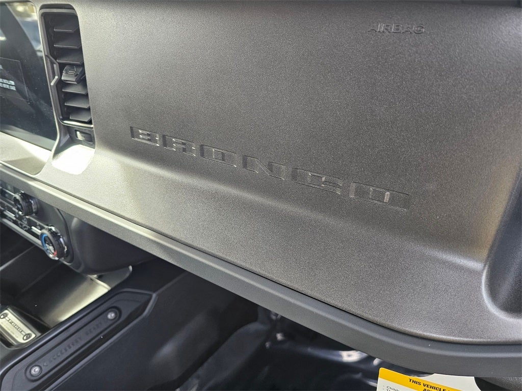 2025 Ford Bronco Base