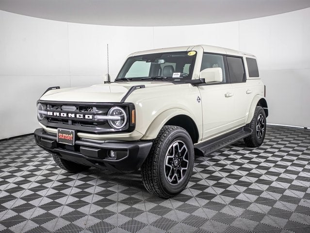 2025 Ford Bronco Outer Banks