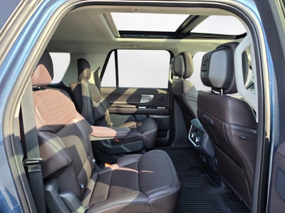 2027 Ford Expedition Max Platinum
