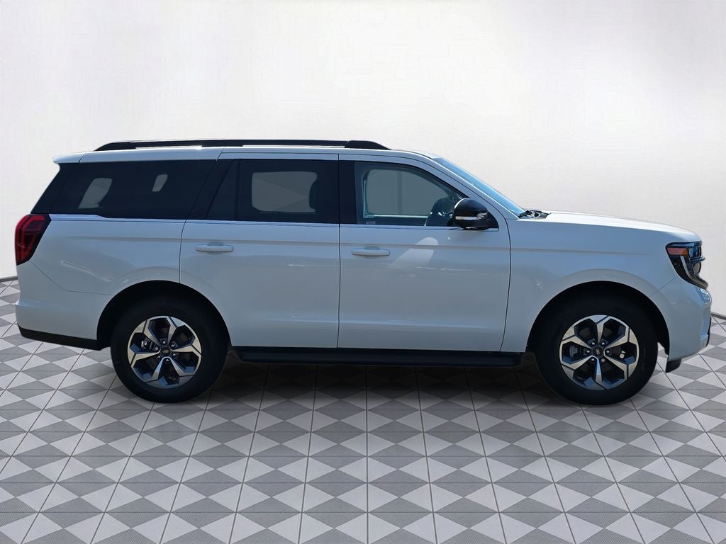 2027 Ford Expedition Active