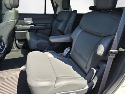 2027 Ford Expedition Active