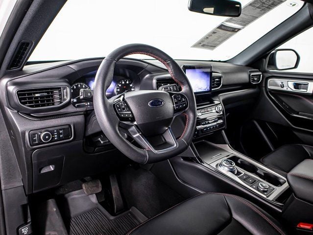 2024 Ford Explorer ST-Line