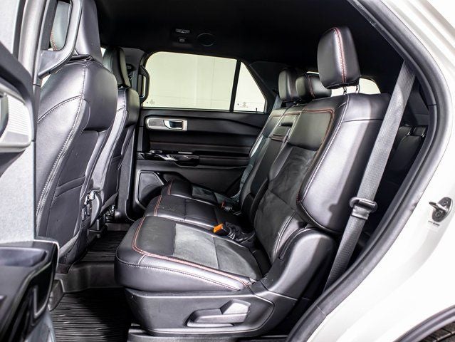 2024 Ford Explorer ST-Line