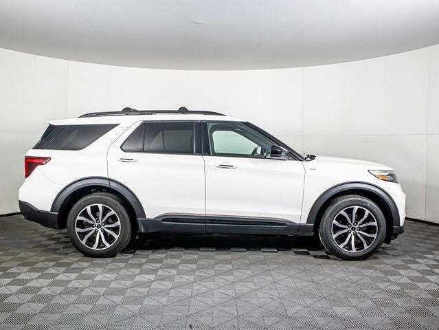 2024 Ford Explorer ST-Line