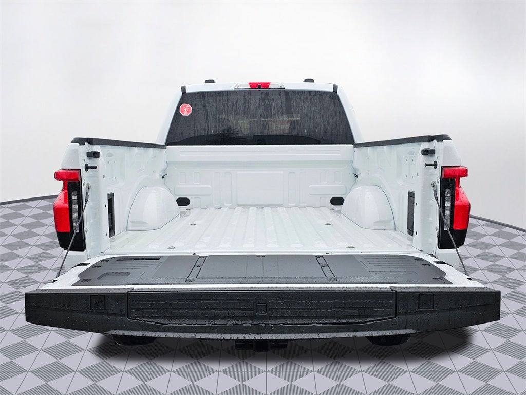 2024 Ford F-150 Lightning Pro