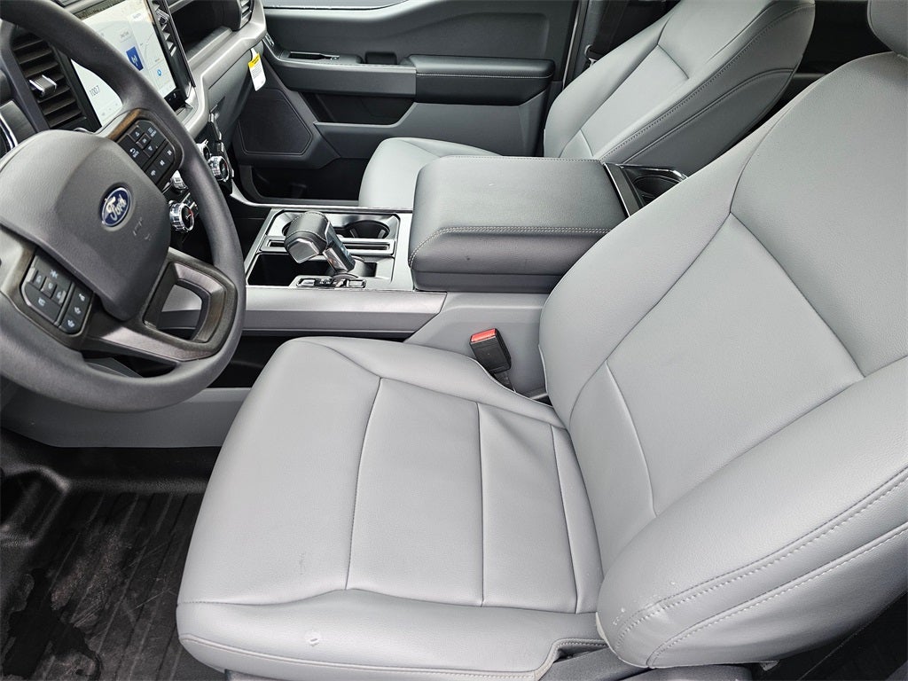 2024 Ford F-150 Lightning Pro