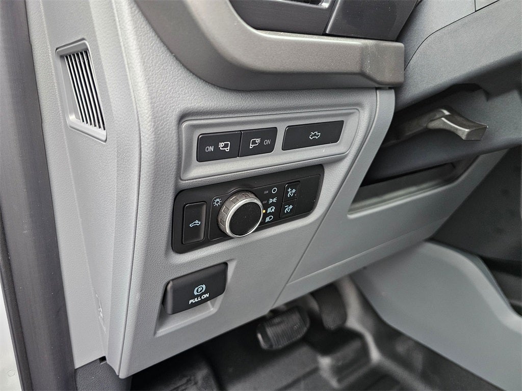 2024 Ford F-150 Lightning Pro