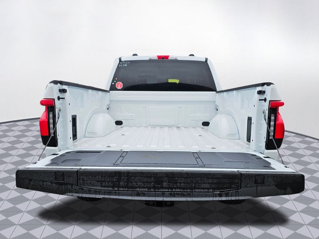 2024 Ford F-150 Lightning Pro