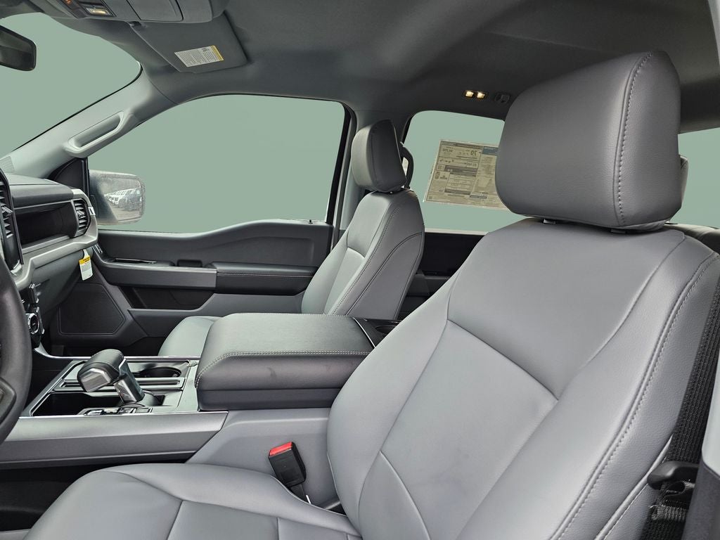 2024 Ford F-150 Lightning Pro