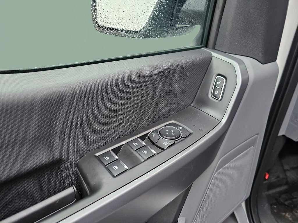2024 Ford F-150 Lightning Pro