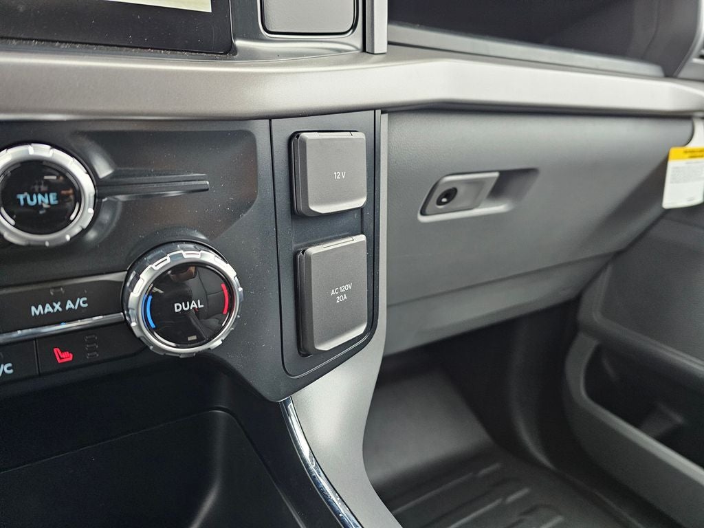 2024 Ford F-150 Lightning Pro