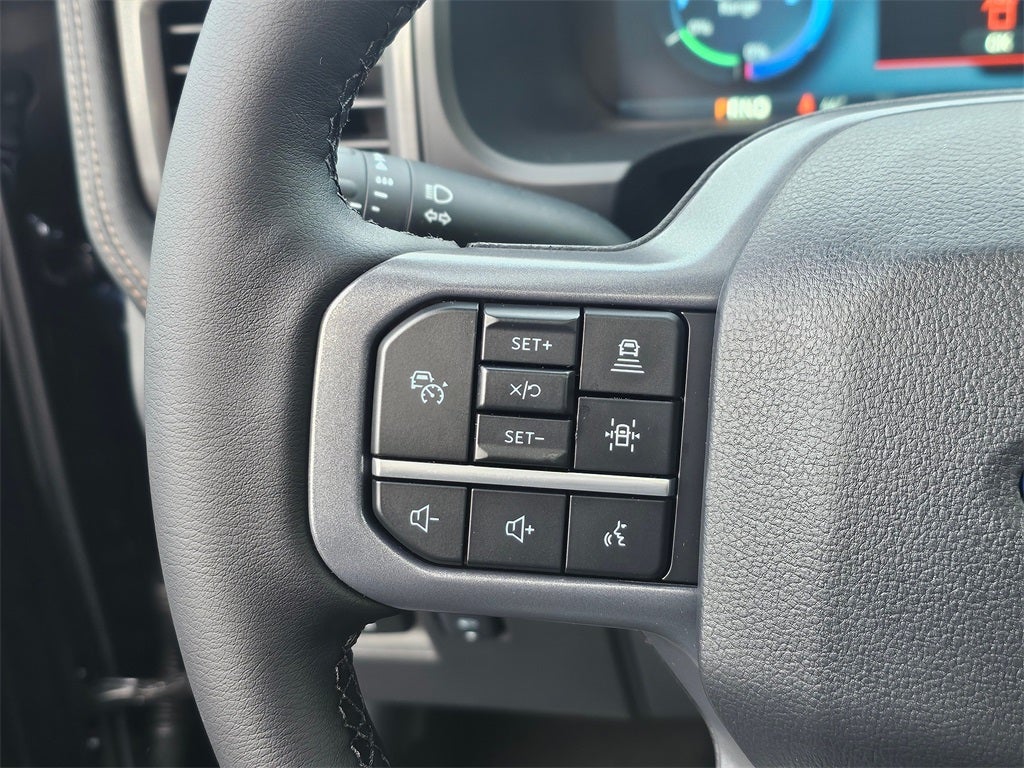 2025 Ford F-150 Lightning Lariat