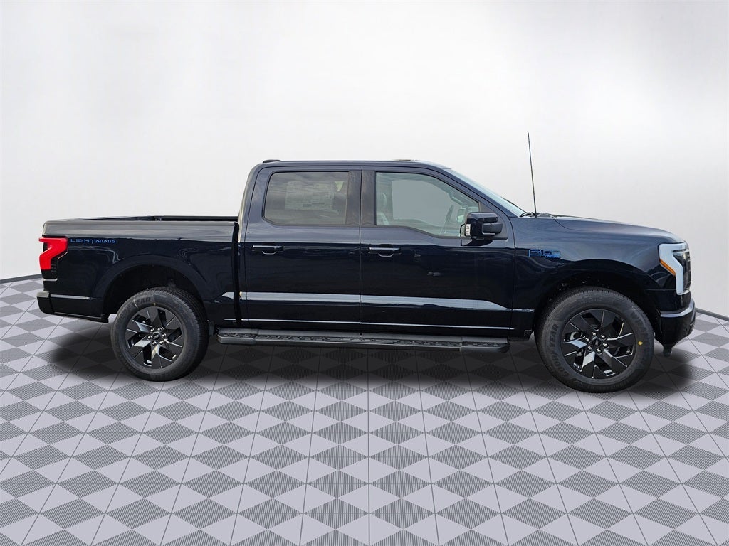 2025 Ford F-150 Lightning Lariat