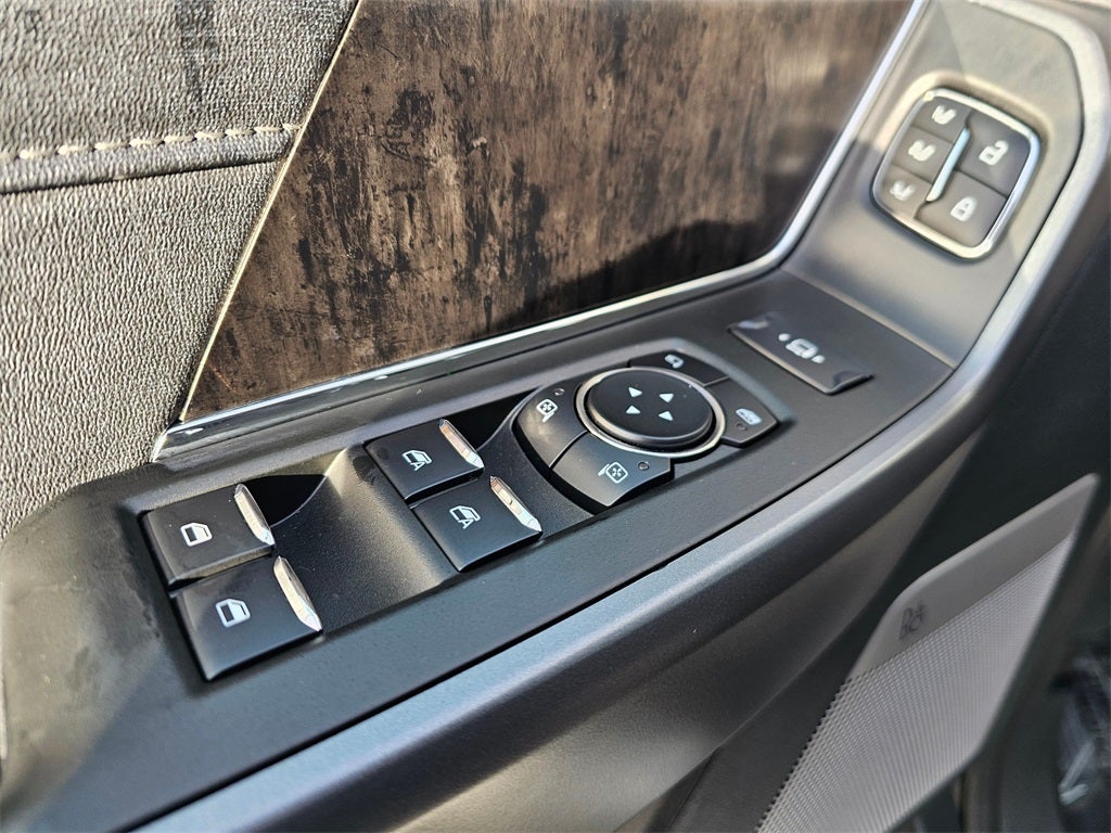 2025 Ford F-250 SD Lariat