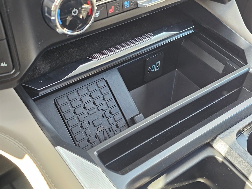 2026 Ford F-350 SD F-350® Platinum®