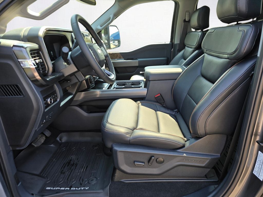 2026 Ford F-350 SD Lariat