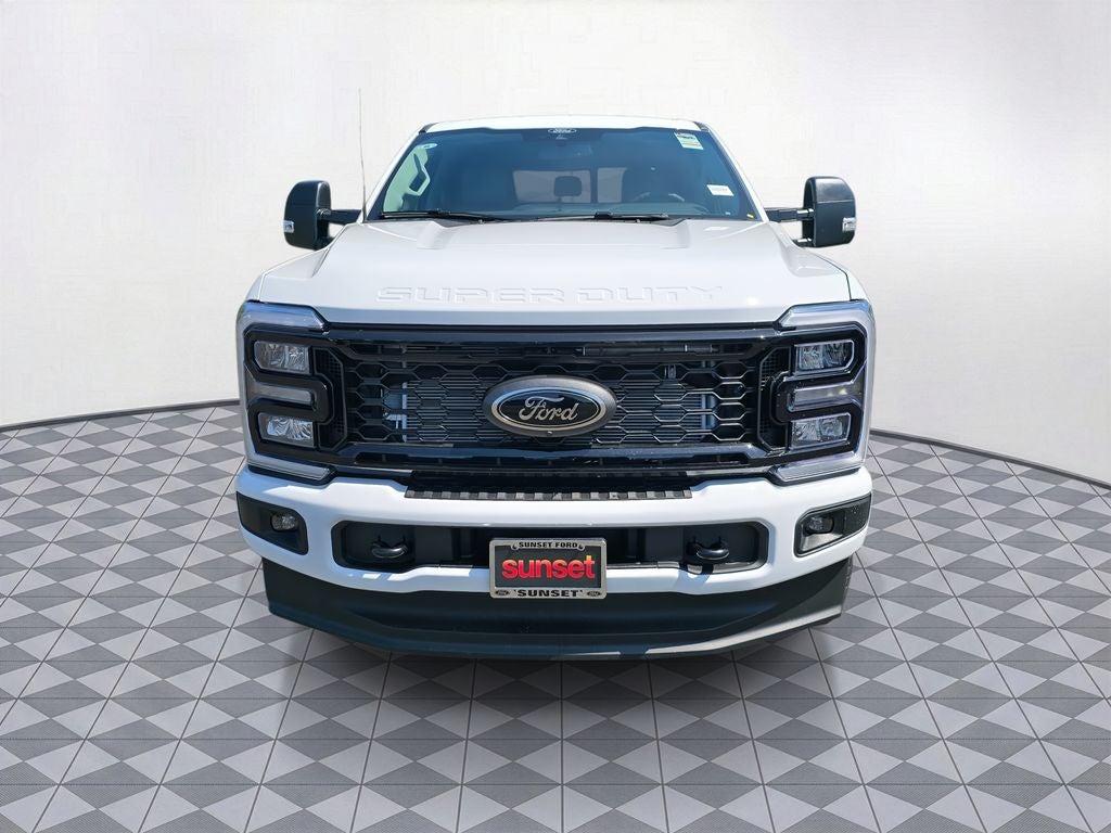 2026 Ford F-350 SD XLT