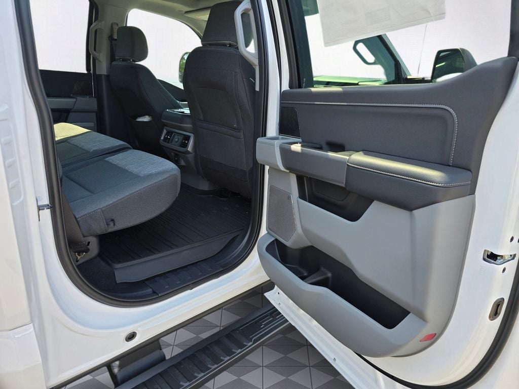 2026 Ford F-350 SD XLT