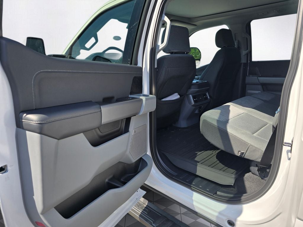2026 Ford F-350 SD XLT