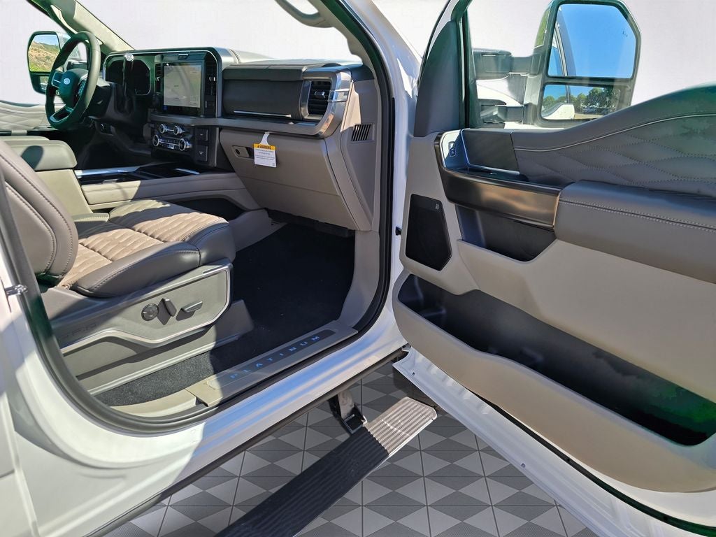 2026 Ford F-350 SD Platinum