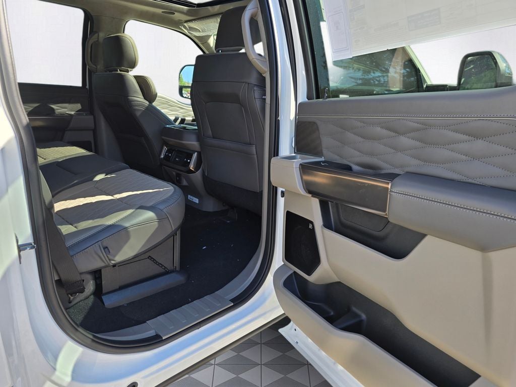 2026 Ford F-350 SD Platinum