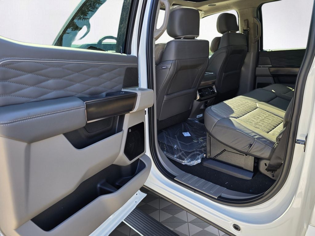 2026 Ford F-350 SD Platinum