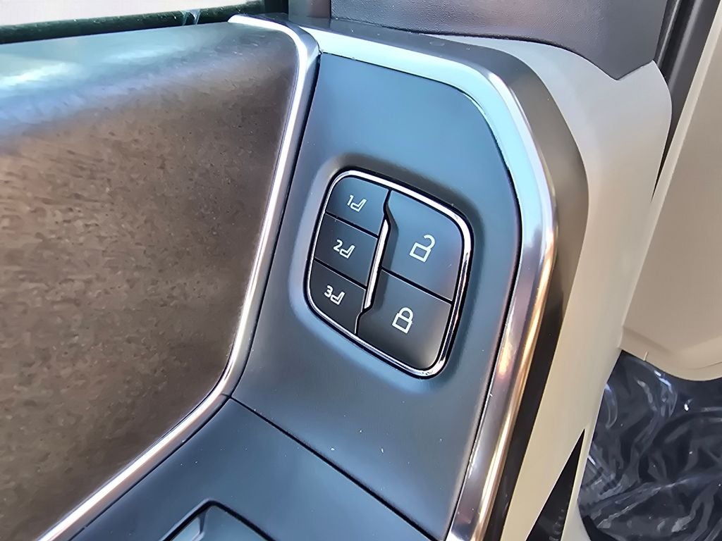 2026 Ford F-350 SD Platinum