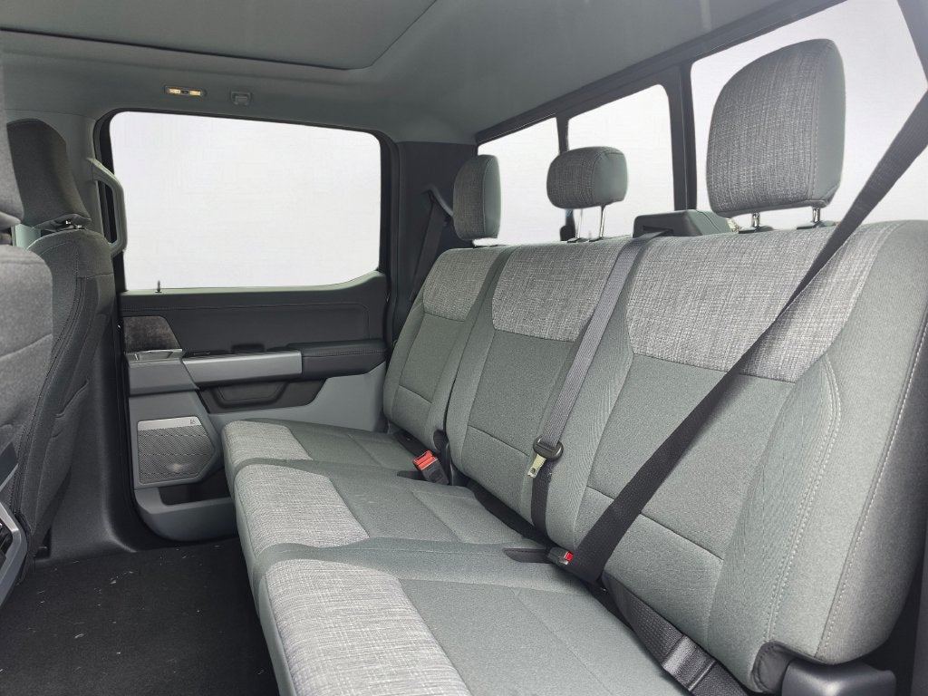 2027 Ford F-350 SD XLT