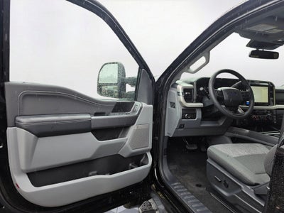 2027 Ford F-350 SD XLT