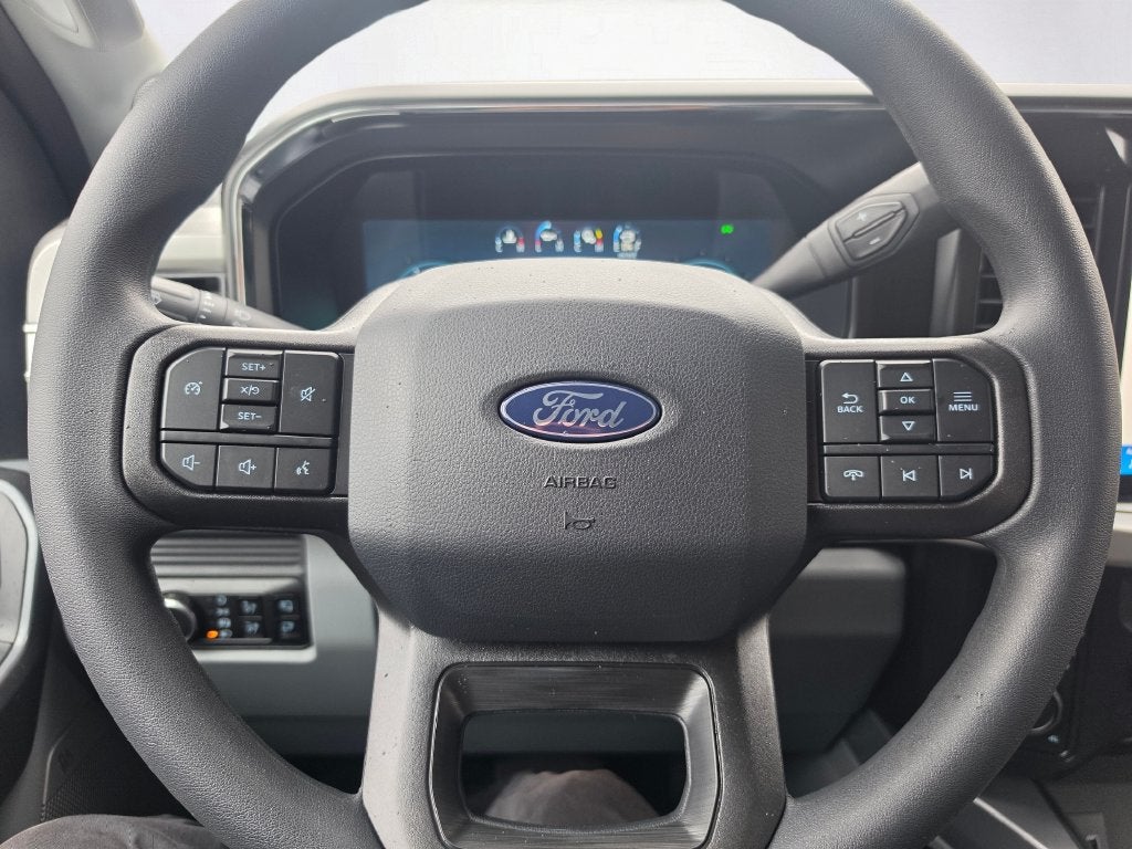 2027 Ford F-350 SD XLT