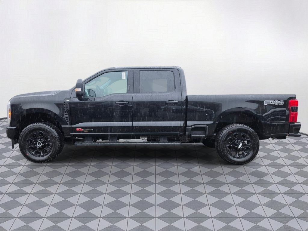 2027 Ford F-350 SD XLT