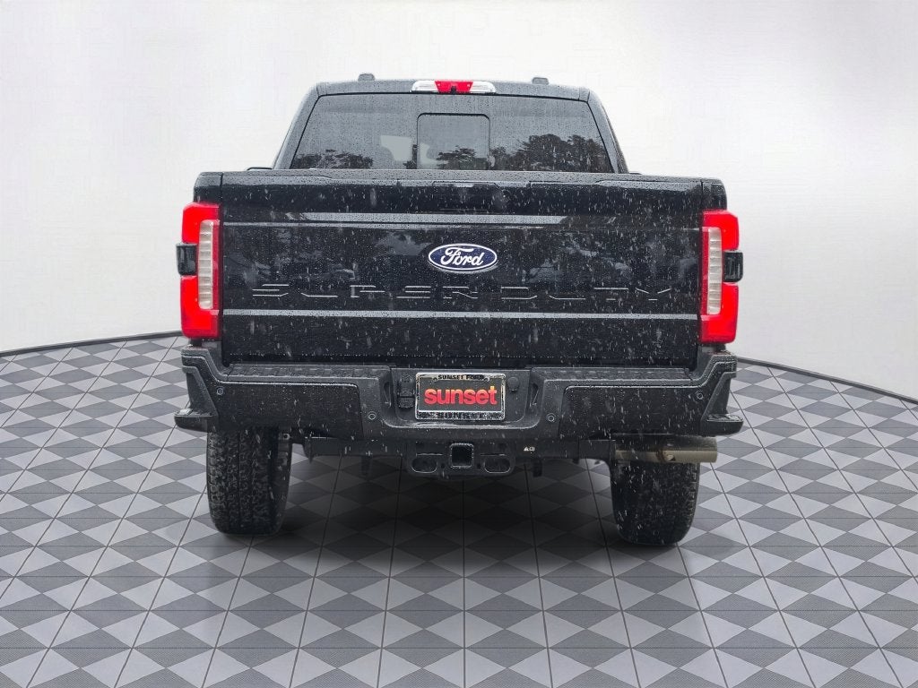2027 Ford F-350 SD XLT