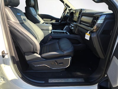 2027 Ford F-350 SD Platinum