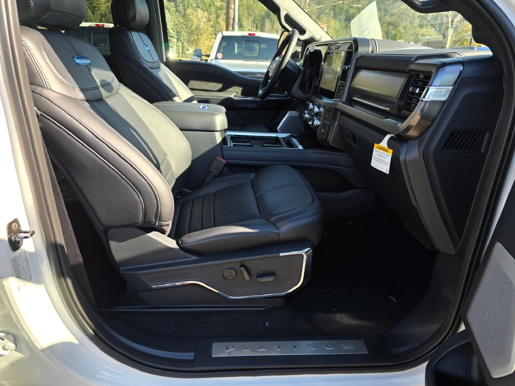 2027 Ford F-350 SD Platinum