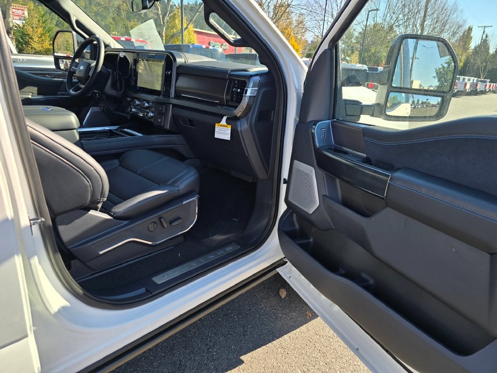 2027 Ford F-350 SD Platinum