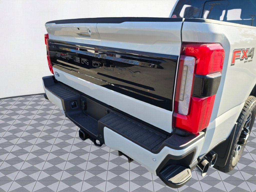 2027 Ford F-350 SD Platinum