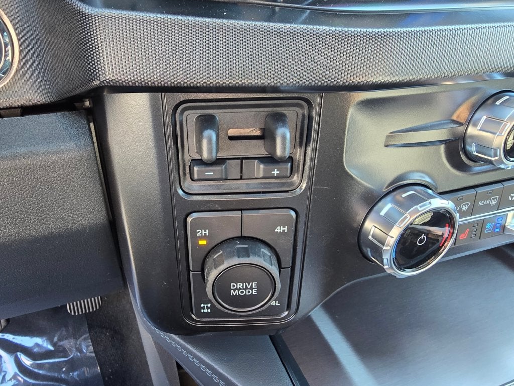 2027 Ford F-350 SD Platinum