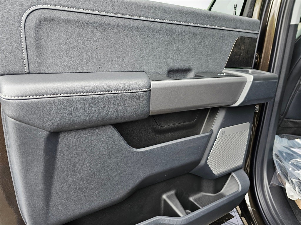 2025 Ford F-350 SD Lariat