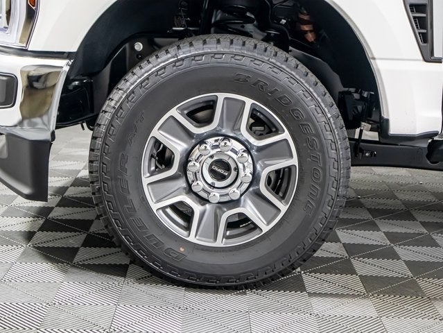 2026 Ford F-350 SD Lariat