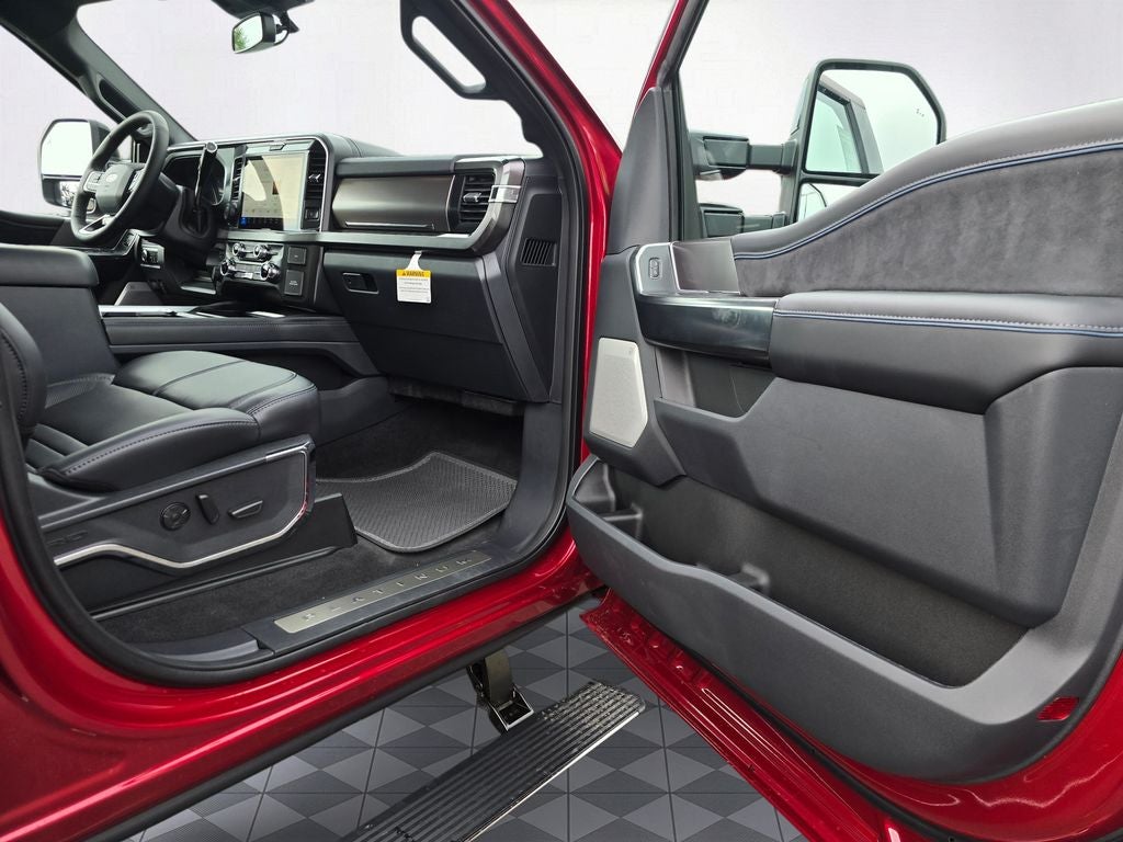 2026 Ford F-350 SD Platinum