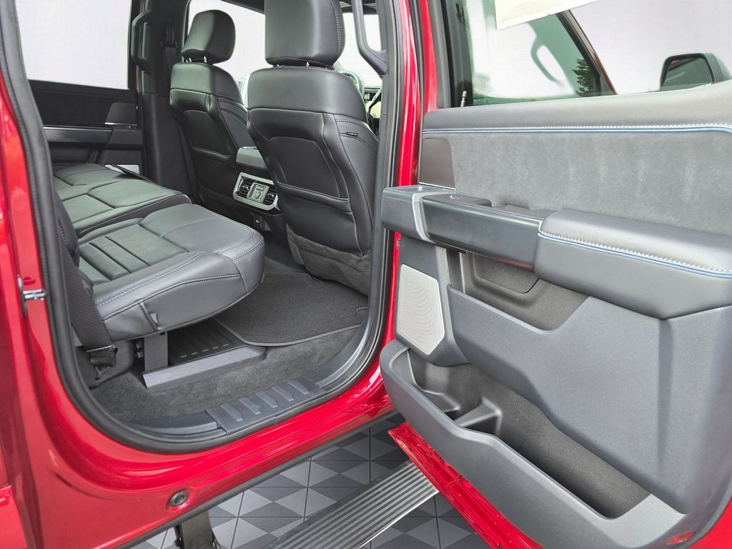 2026 Ford F-350 SD Platinum