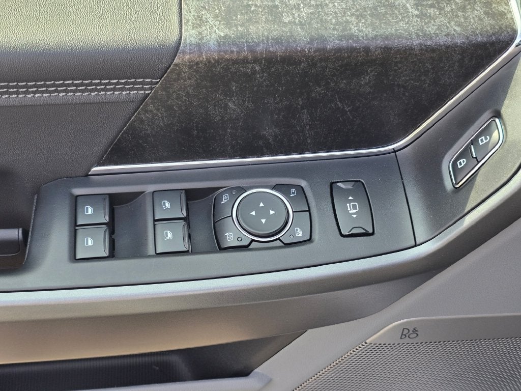 2027 Ford F-350 SD XLT Carhartt Special Edition
