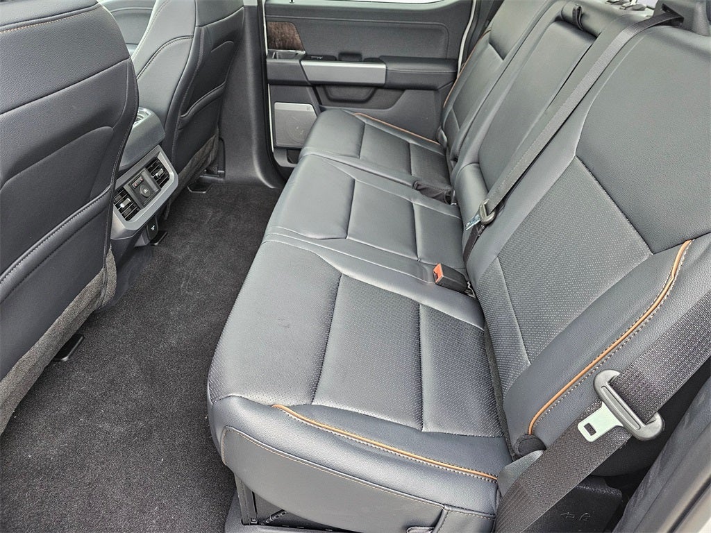 2026 Ford F-350 SD Lariat