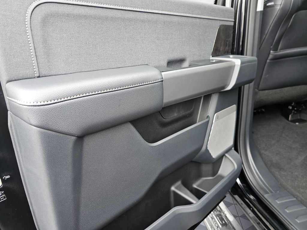 2026 Ford F-350 SD Lariat